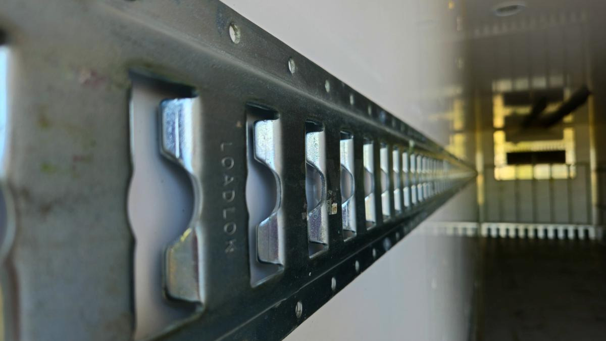 Chereau / Lamberet / Schmitz (Location / Rent) - Refrigerator semi-trailer: picture 5 Chereau / Lamberet / Schmitz (Location / Rent) - Refrigerator semi-trailer: picture 5