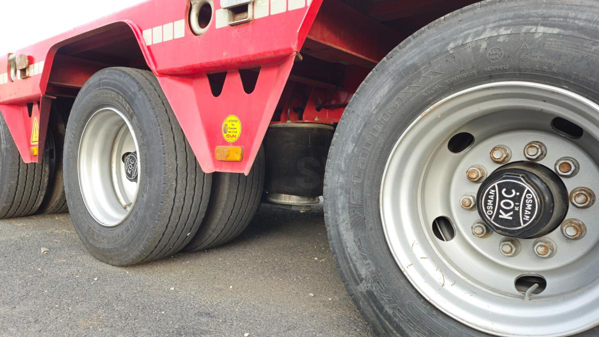 GVN Trailers GVN429 - Low loader semi-trailer: picture 4 GVN Trailers GVN429 - Low loader semi-trailer: picture 4