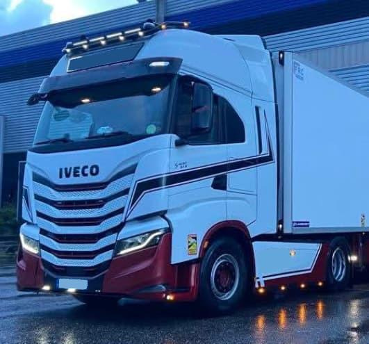 Iveco S-WAY AS 440 S - Tractor unit: picture 2 Iveco S-WAY AS 440 S - Tractor unit: picture 2