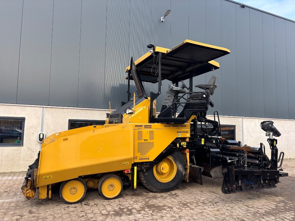 CAT AP 500 F - AP500 Asphalt Paver - Asphalt paver: picture 1 CAT AP 500 F - AP500 Asphalt Paver - Asphalt paver: picture 1