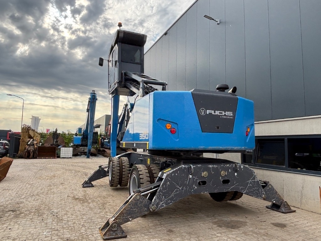 Fuchs MHL 350 F - MHL350F - MHL350 - Waste/ Industry handler: picture 4 Fuchs MHL 350 F - MHL350F - MHL350 - Waste/ Industry handler: picture 4