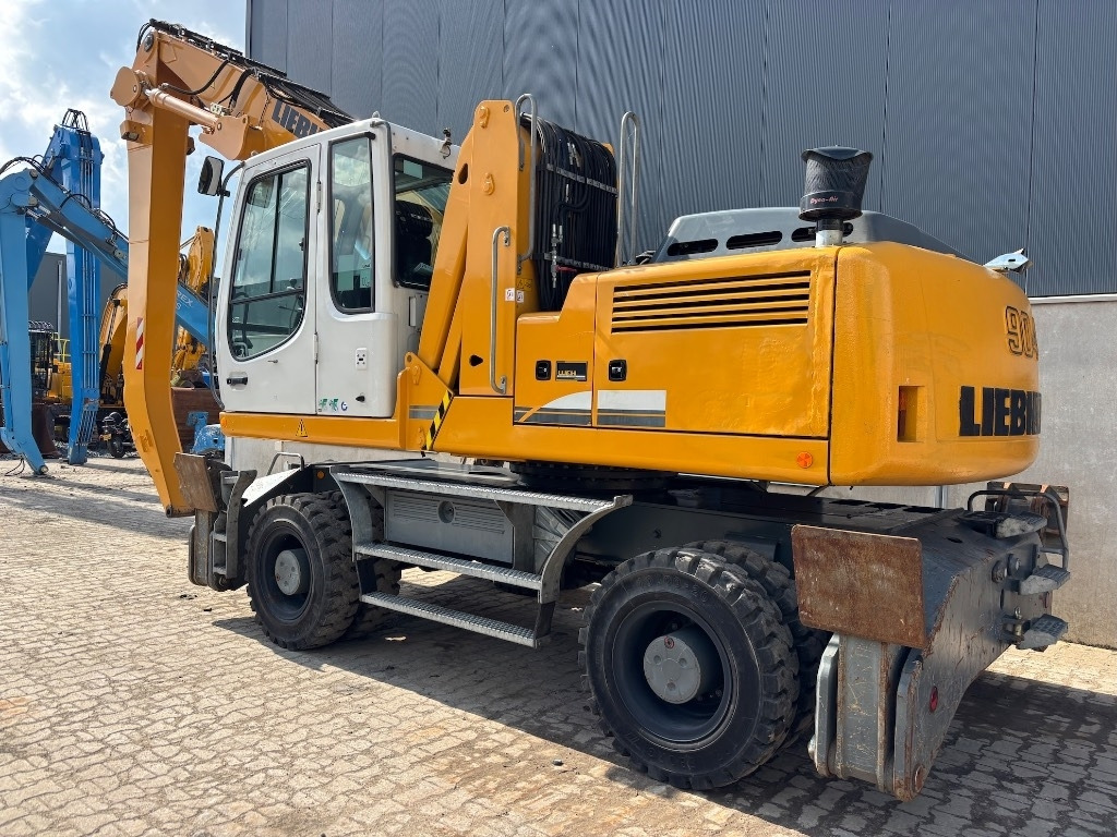 Liebherr A 904 C - Waste/ Industry handler: picture 5 Liebherr A 904 C - Waste/ Industry handler: picture 5