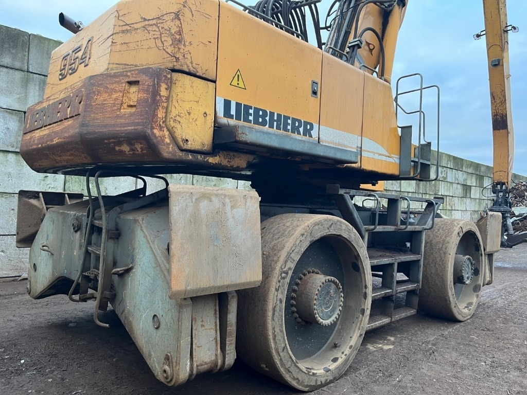 Liebherr A 954 B HD - 944 - Waste/ Industry handler: picture 5 Liebherr A 954 B HD - 944 - Waste/ Industry handler: picture 5