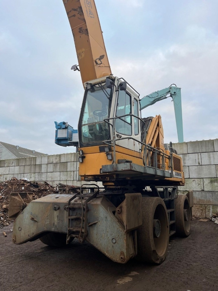 Liebherr A 954 B HD - Waste/ Industry handler: picture 2 Liebherr A 954 B HD - Waste/ Industry handler: picture 2