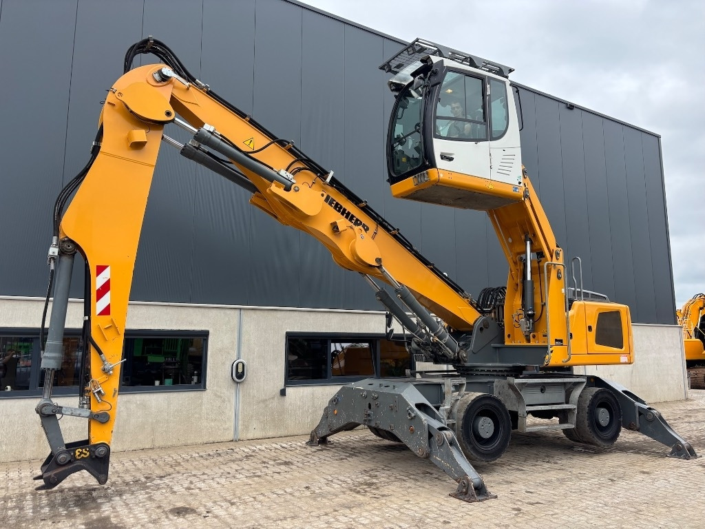 Liebherr LH 24 M - LH 24 - LH 22 / LH 26 - Waste/ Industry handler: picture 1 Liebherr LH 24 M - LH 24 - LH 22 / LH 26 - Waste/ Industry handler: picture 1