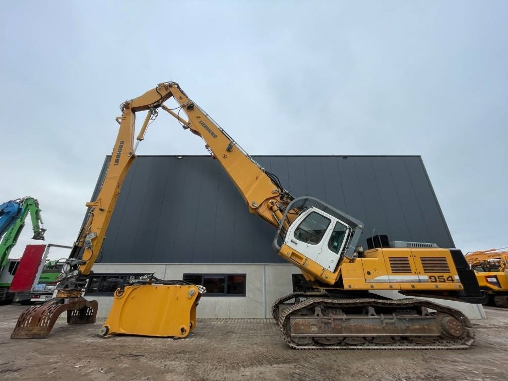 Liebherr R 954 C HDV -- 28 mtr -- High Reach Demolition - Demolition excavator: picture 1 Liebherr R 954 C HDV -- 28 mtr -- High Reach Demolition - Demolition excavator: picture 1