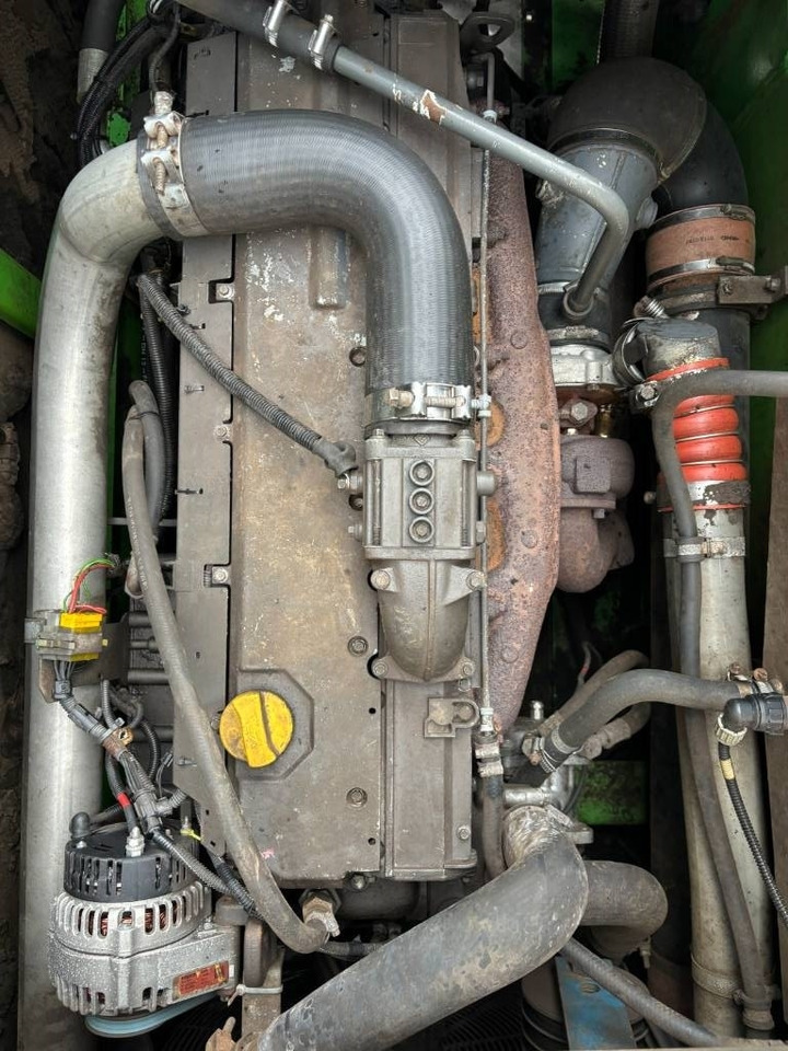 Waste/ Industry handler Sennebogen 835R HD -- Hydr undercarriage -- 835: picture 36 Waste/ Industry handler Sennebogen 835R HD -- Hydr undercarriage -- 835: picture 36