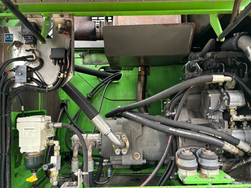 Waste/ Industry handler Sennebogen 835R HD -- Hydr undercarriage -- 835: picture 42 Waste/ Industry handler Sennebogen 835R HD -- Hydr undercarriage -- 835: picture 42