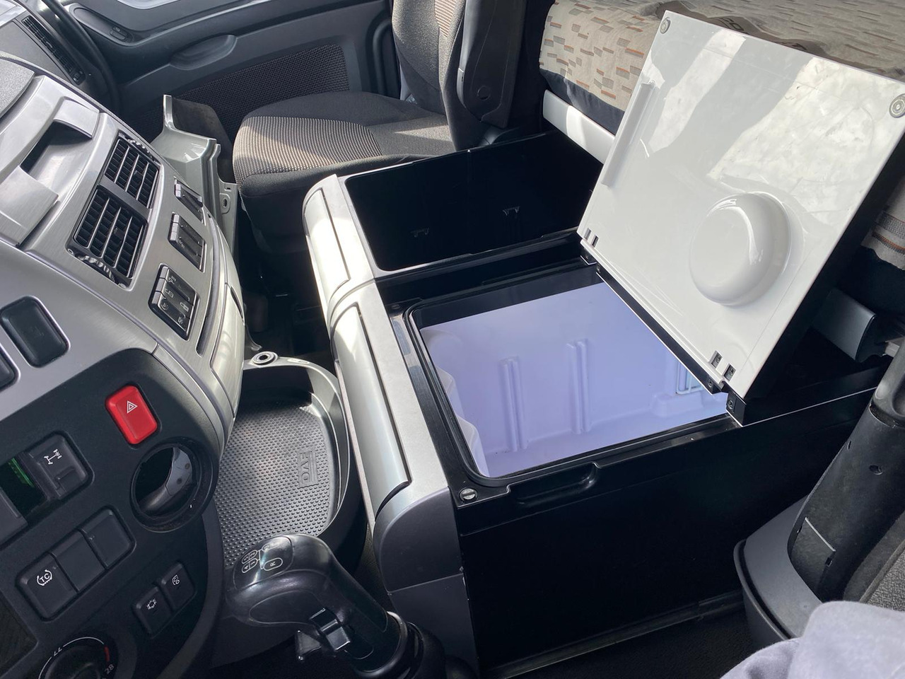 Tractor unit DAF XF 510 Super Space Cab: picture 6