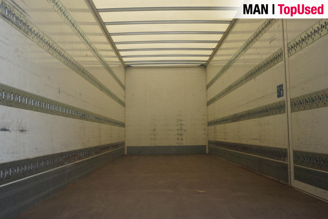 MAN TGL 12.220 4X2 BL / Koffer LBW - Box truck: picture 3 MAN TGL 12.220 4X2 BL / Koffer LBW - Box truck: picture 3