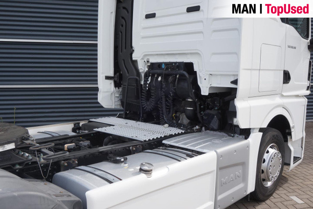 MAN TGX 18.510 4x2 LL SA - Tractor unit: picture 2 MAN TGX 18.510 4x2 LL SA - Tractor unit: picture 2