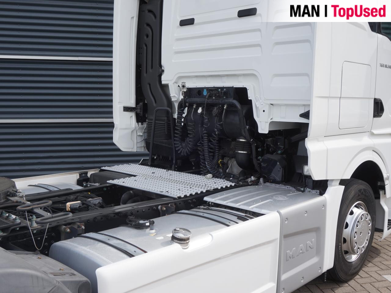 MAN TGX 18.510 4x2 LL SA - Tractor unit: picture 2 MAN TGX 18.510 4x2 LL SA - Tractor unit: picture 2