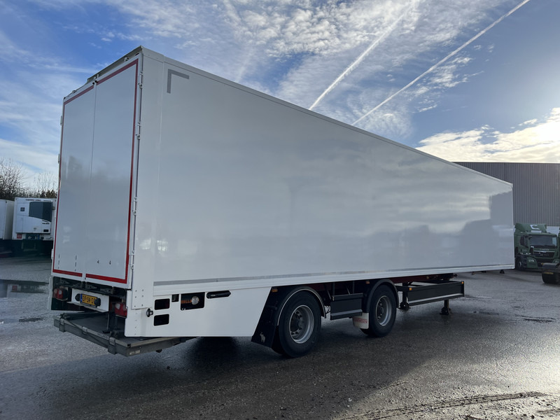 Groenewegen Jumbo DRO-14-18 X-Steering / Box / Laadklep / APK TUV 02-26 - Closed box semi-trailer: picture 2 Groenewegen Jumbo DRO-14-18 X-Steering / Box / Laadklep / APK TUV 02-26 - Closed box semi-trailer: picture 2