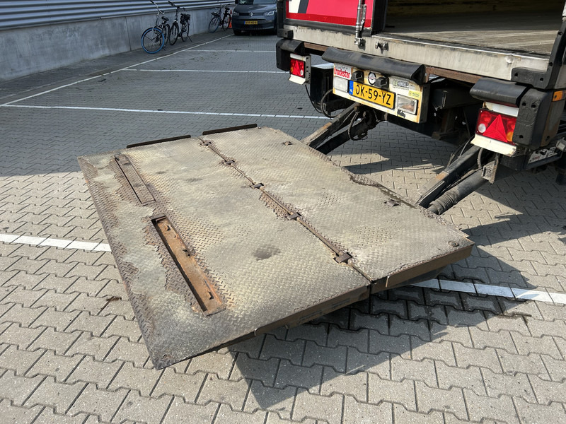 Krone Cool Liner / Carrier Vector 1850 Frigo / Loadlift 3000 kg / APK TUV 02-26 - Refrigerator semi-trailer: picture 5 Krone Cool Liner / Carrier Vector 1850 Frigo / Loadlift 3000 kg / APK TUV 02-26 - Refrigerator semi-trailer: picture 5