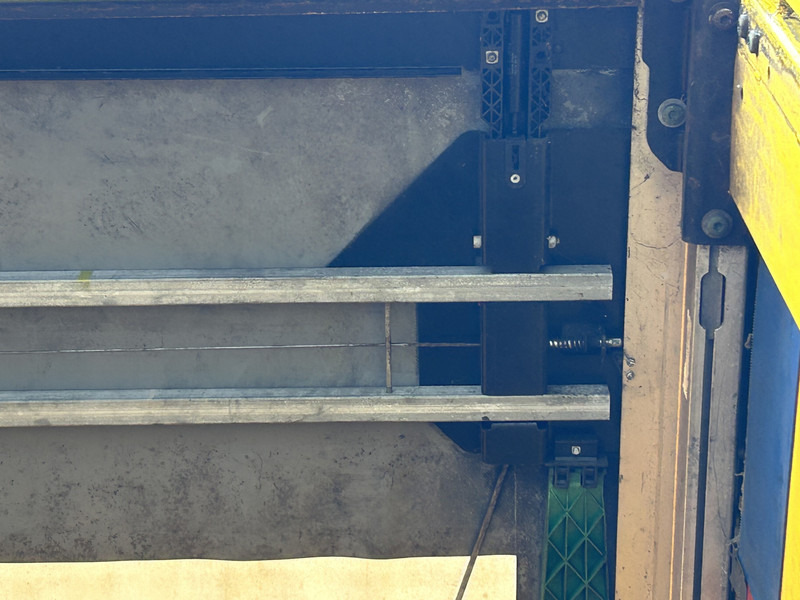 Krone Profi Liner / Schuifzeil / Kooi Aap / Stuur + Liftas / APK 05-26 - Curtainsider semi-trailer: picture 4 Krone Profi Liner / Schuifzeil / Kooi Aap / Stuur + Liftas / APK 05-26 - Curtainsider semi-trailer: picture 4