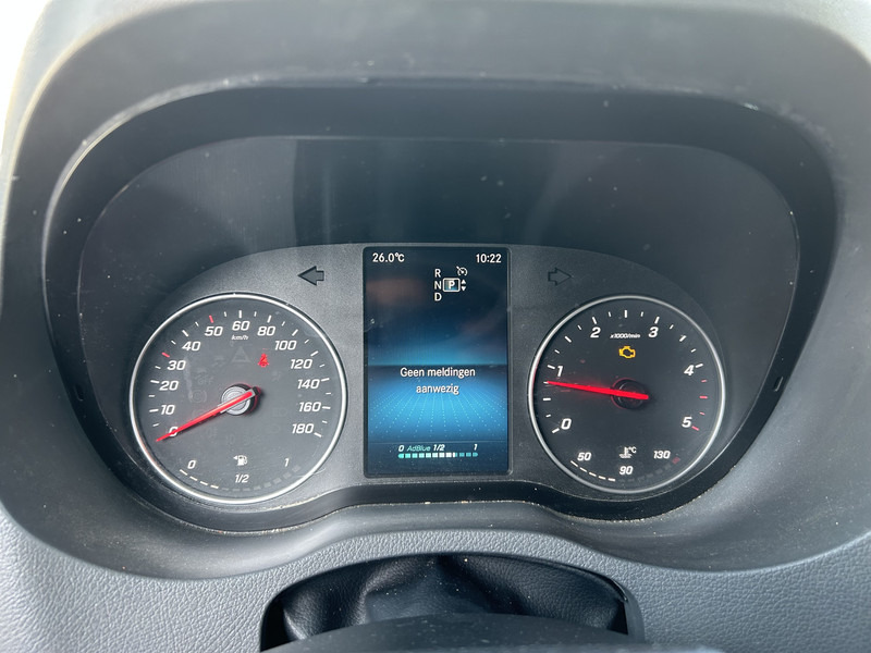 Mercedes-Benz Sprinter 314 2.2 CDI / L4 H2 / Loadlift 650 kg / Navi / APK TUV 01-26 - Panel van: picture 5 Mercedes-Benz Sprinter 314 2.2 CDI / L4 H2 / Loadlift 650 kg / Navi / APK TUV 01-26 - Panel van: picture 5