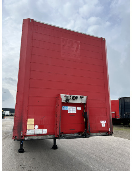 Closed box semi-trailer Schmitz Cargobull SCB S3B / Box Trailer / 2x Liftaxle / APK TUV 09-26: picture 16 Closed box semi-trailer Schmitz Cargobull SCB S3B / Box Trailer / 2x Liftaxle / APK TUV 09-26: picture 16