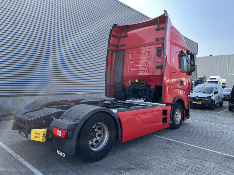 Iveco S-Way AT 420 / Full LED / 569 dkm / 2 Tanks / 2 Fridge / APK TUV 03-26 - Tractor unit: picture 2 Iveco S-Way AT 420 / Full LED / 569 dkm / 2 Tanks / 2 Fridge / APK TUV 03-26 - Tractor unit: picture 2