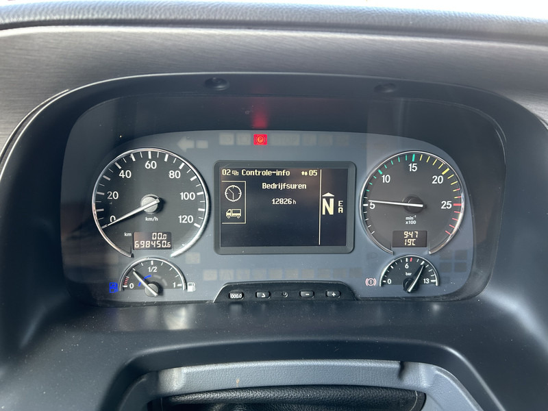 Mercedes-Benz Actros 1844 LS V6 MP3 / MegaSpace / 698 dkm / 2 Tanks / APK TUV 06-26 - Tractor unit: picture 4 Mercedes-Benz Actros 1844 LS V6 MP3 / MegaSpace / 698 dkm / 2 Tanks / APK TUV 06-26 - Tractor unit: picture 4