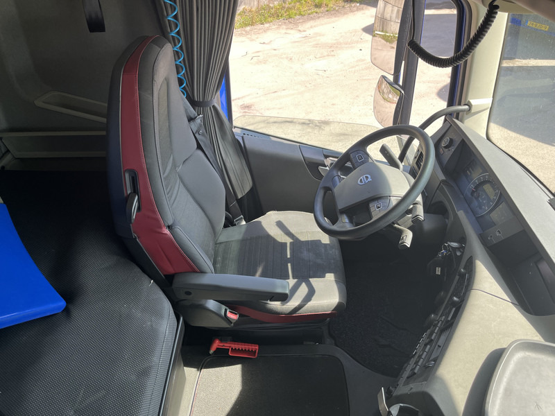 Volvo FH 420 Globetrotter / 785 dkm / 2 Tanks / VEB+ / NL Truck - Tractor unit: picture 3 Volvo FH 420 Globetrotter / 785 dkm / 2 Tanks / VEB+ / NL Truck - Tractor unit: picture 3