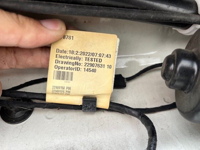Tractor unit Volvo FH 460 Globetrotter XL / 2 Tanks / APK-TUV 04-26: picture 9