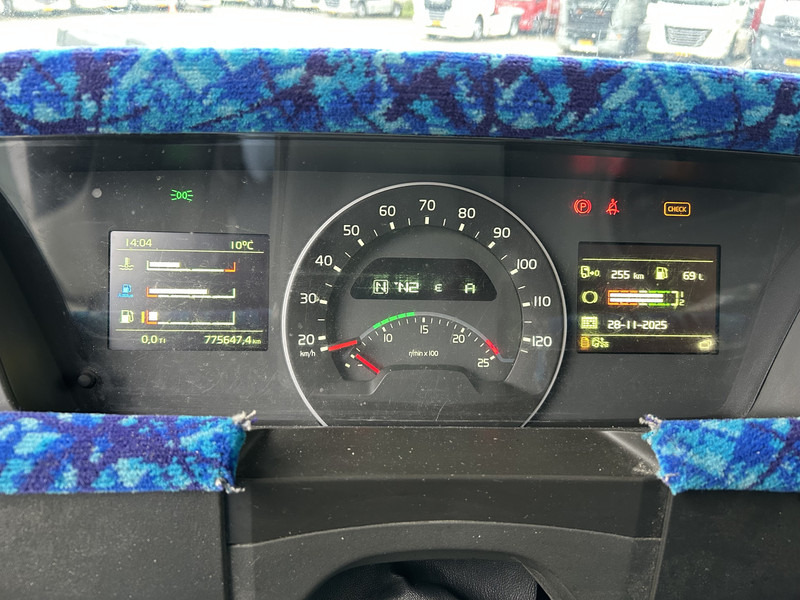 Volvo FH 500 Globetrotter / 775 dkm / New Tacho V2 / VEB+ / PTO Hydraulic - Tractor unit: picture 4 Volvo FH 500 Globetrotter / 775 dkm / New Tacho V2 / VEB+ / PTO Hydraulic - Tractor unit: picture 4