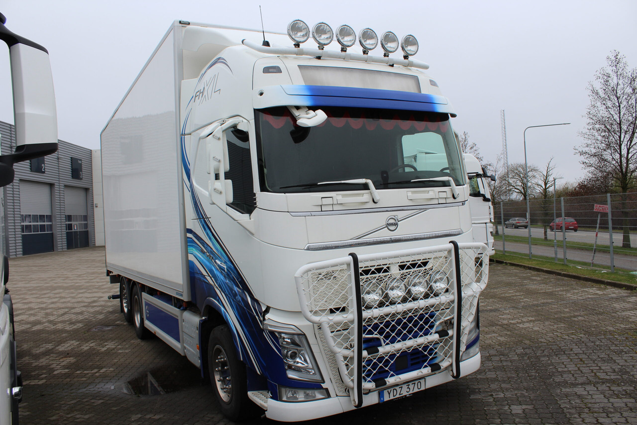 Volvo FH Fjärr - Box truck: picture 1 Volvo FH Fjärr - Box truck: picture 1
