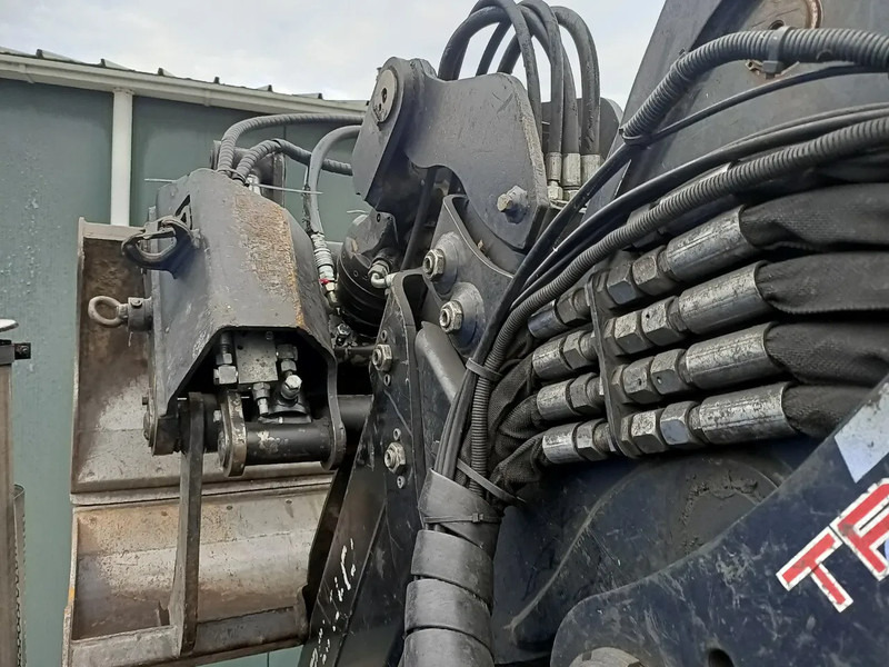 Truck MAN TGS 26.360: picture 15