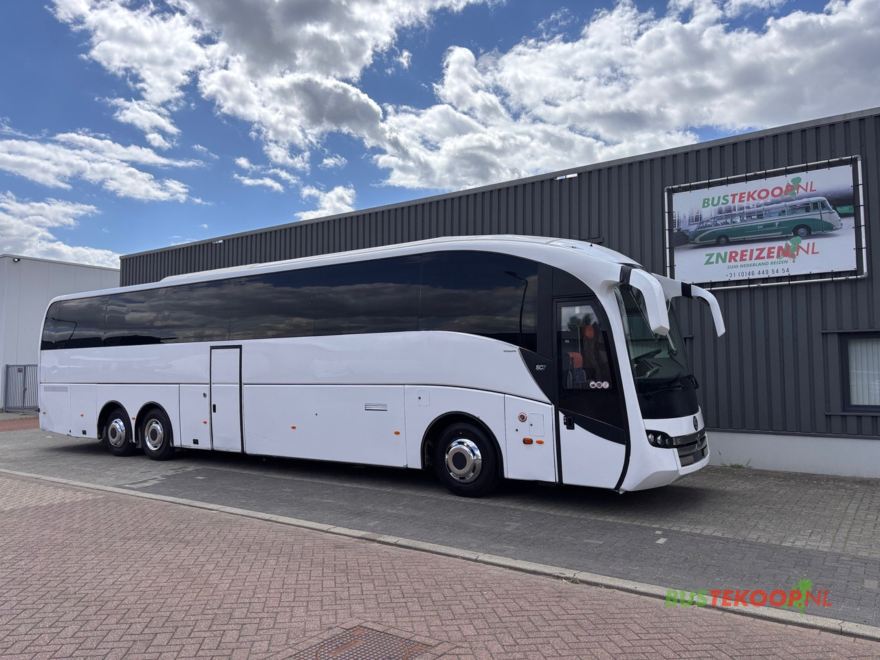 Volvo B11R SUNSUNDEGUI SC7, Euro 6. - Coach: picture 1 Volvo B11R SUNSUNDEGUI SC7, Euro 6. - Coach: picture 1