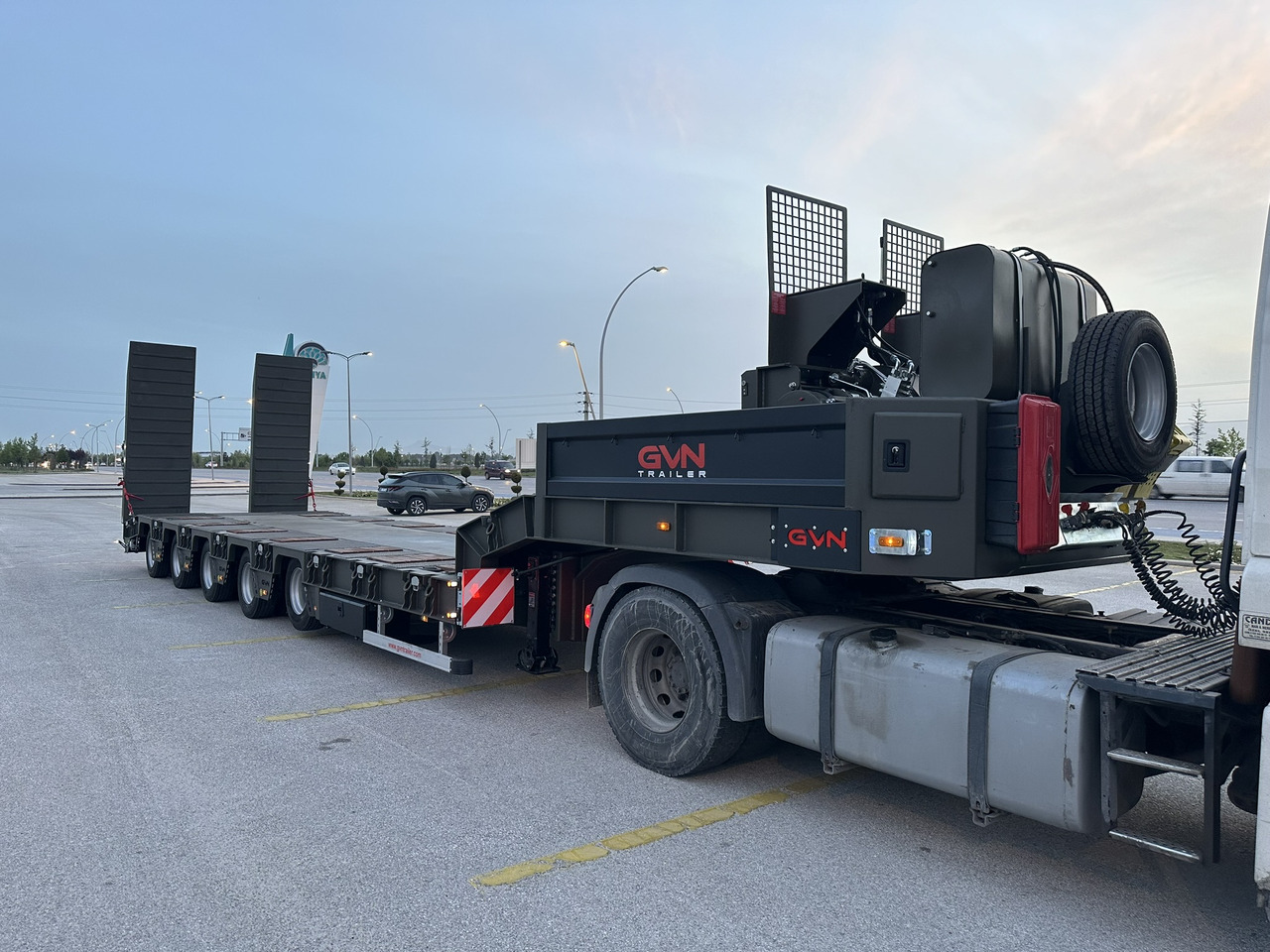 GVN Trailer 5 AXLE LOWBED - Low loader semi-trailer: picture 2 GVN Trailer 5 AXLE LOWBED - Low loader semi-trailer: picture 2