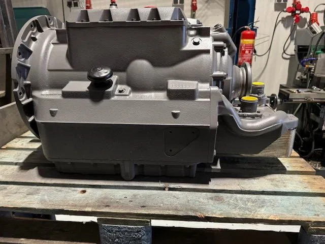 Voith 864-5 vol automatische versnellingsbak - Gearbox: picture 2 Voith 864-5 vol automatische versnellingsbak - Gearbox: picture 2
