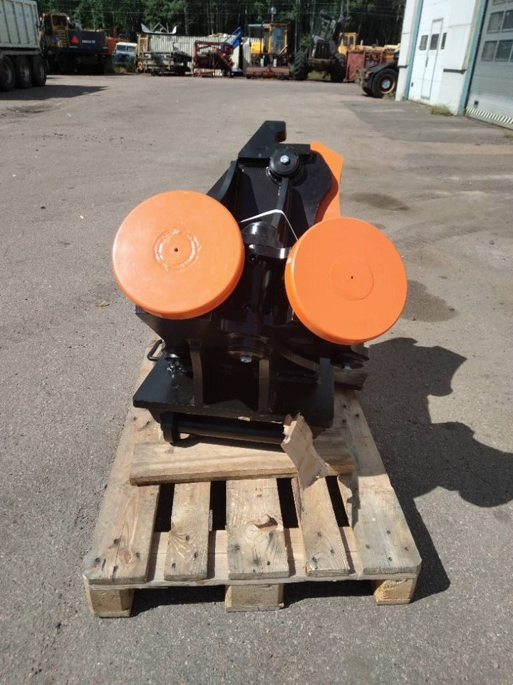 Tarfin RKH-V4 Rail handling device S60 - Construction equipment: picture 4 Tarfin RKH-V4 Rail handling device S60 - Construction equipment: picture 4