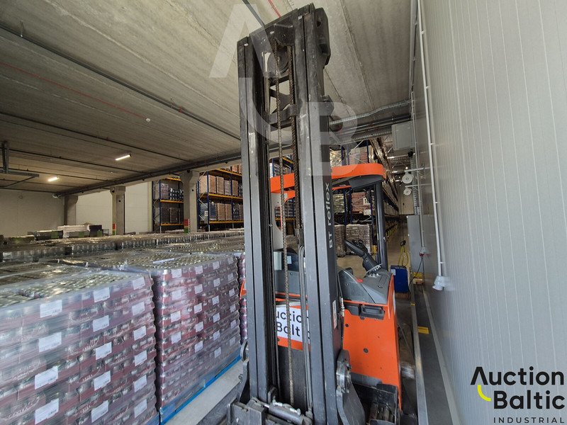 BT RR E 140 - Reach truck: picture 4 BT RR E 140 - Reach truck: picture 4