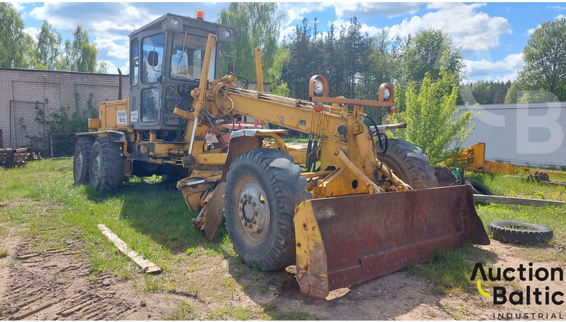 Brianskij Arsenal DZ-180 - Grader: picture 2 Brianskij Arsenal DZ-180 - Grader: picture 2