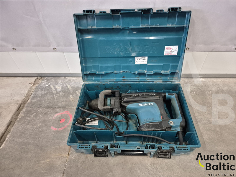 Makita HM1213C - Construction machinery: picture 2 Makita HM1213C - Construction machinery: picture 2