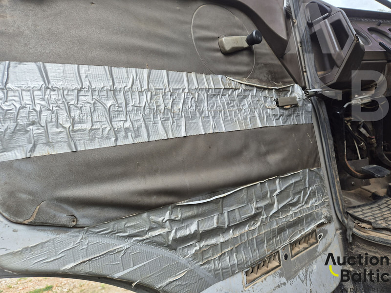 Tank truck Iveco 260-34: picture 16