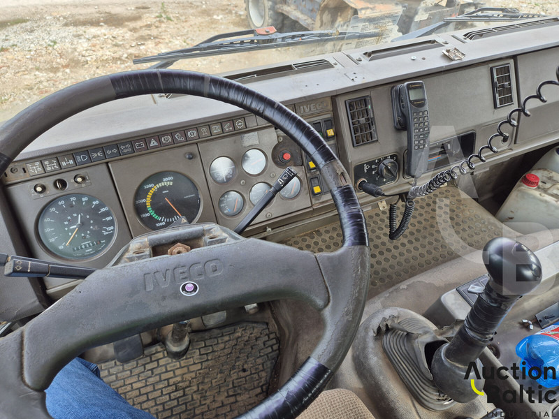 Tank truck Iveco 260-34: picture 7