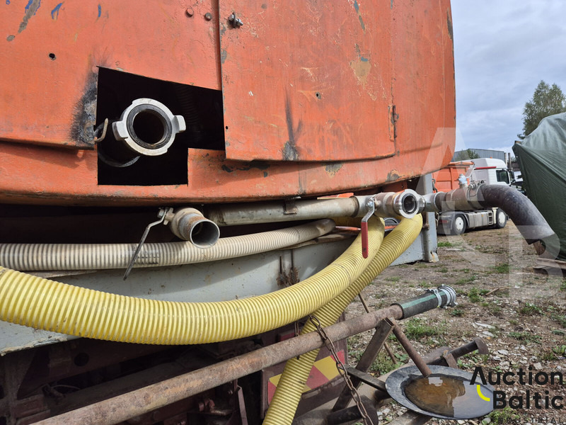 Tank truck Iveco 260-34: picture 18