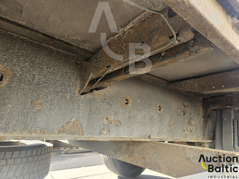 Curtainsider semi-trailer Krone SD: picture 12