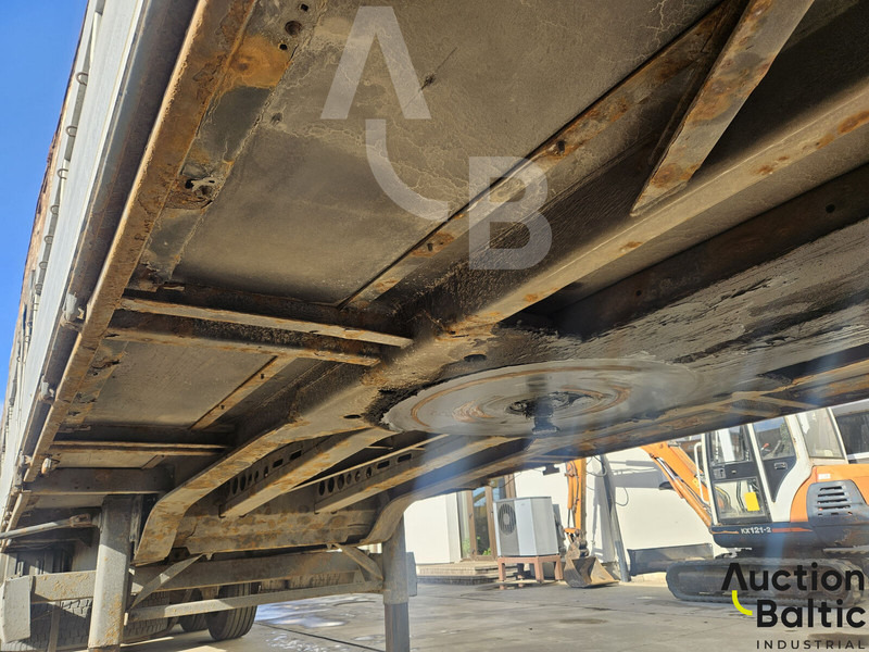 Curtainsider semi-trailer Krone SD: picture 11