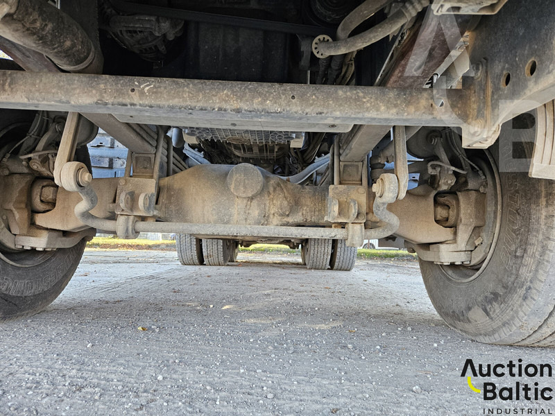 Tipper, Crane truck Mercedes-Benz Actros 1844: picture 9