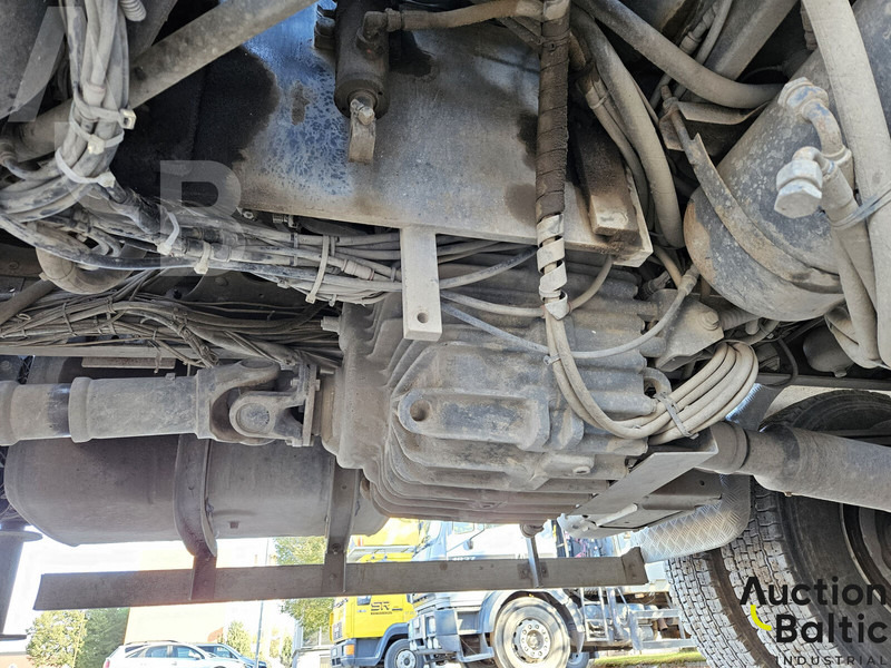 Tipper, Crane truck Mercedes-Benz Actros 1844: picture 11