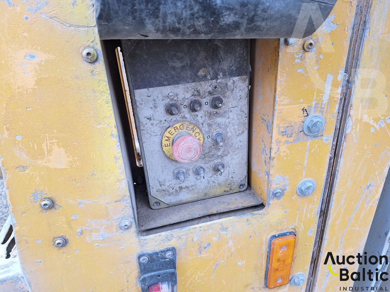 Stationary concrete pump Mercedes-Benz Axor 2628: picture 14