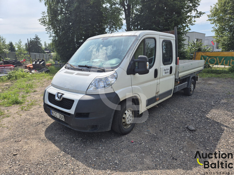 Peugeot Boxer - Flatbed van, Combi van: picture 2 Peugeot Boxer - Flatbed van, Combi van: picture 2
