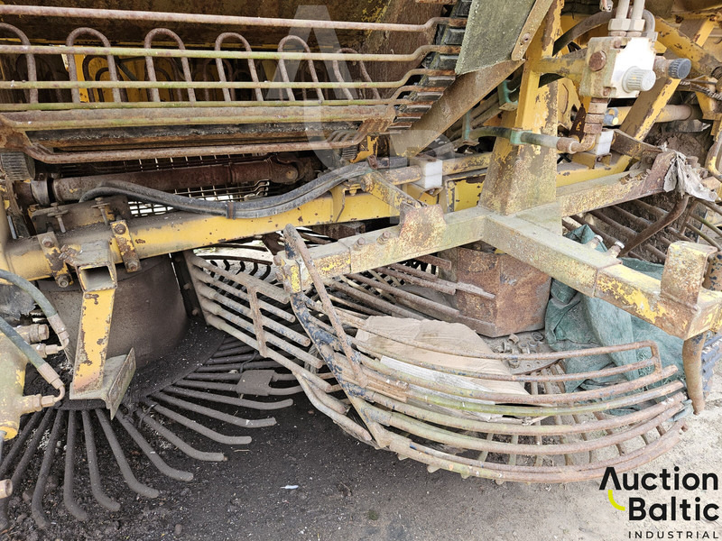 Combine harvester for transportation of food Ropa R26.45K: picture 18