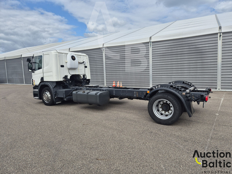 Scania P 450 - Cab chassis truck: picture 4 Scania P 450 - Cab chassis truck: picture 4