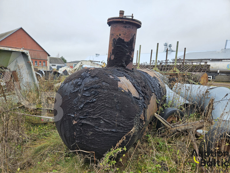 Thick- walled gas tanker - Tank truck: picture 4 Thick- walled gas tanker - Tank truck: picture 4