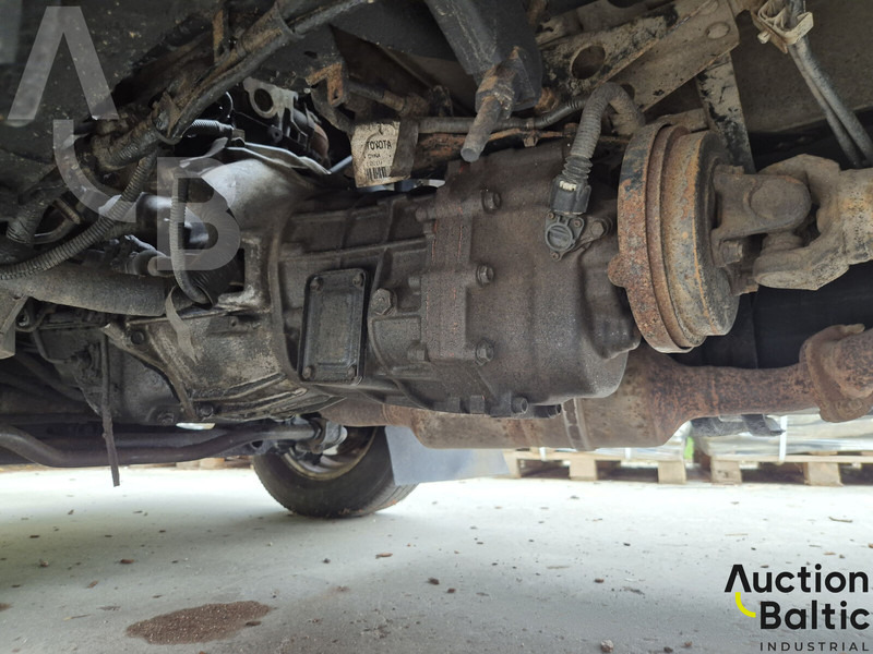 Flatbed van Toyota Dyna 150: picture 8