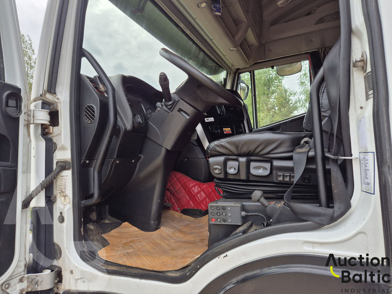 Iveco AS 440S - Tractor unit: picture 5 Iveco AS 440S - Tractor unit: picture 5