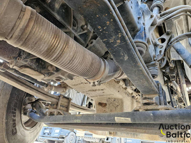 Tractor unit MAN TGS18.400 4X4H: picture 19